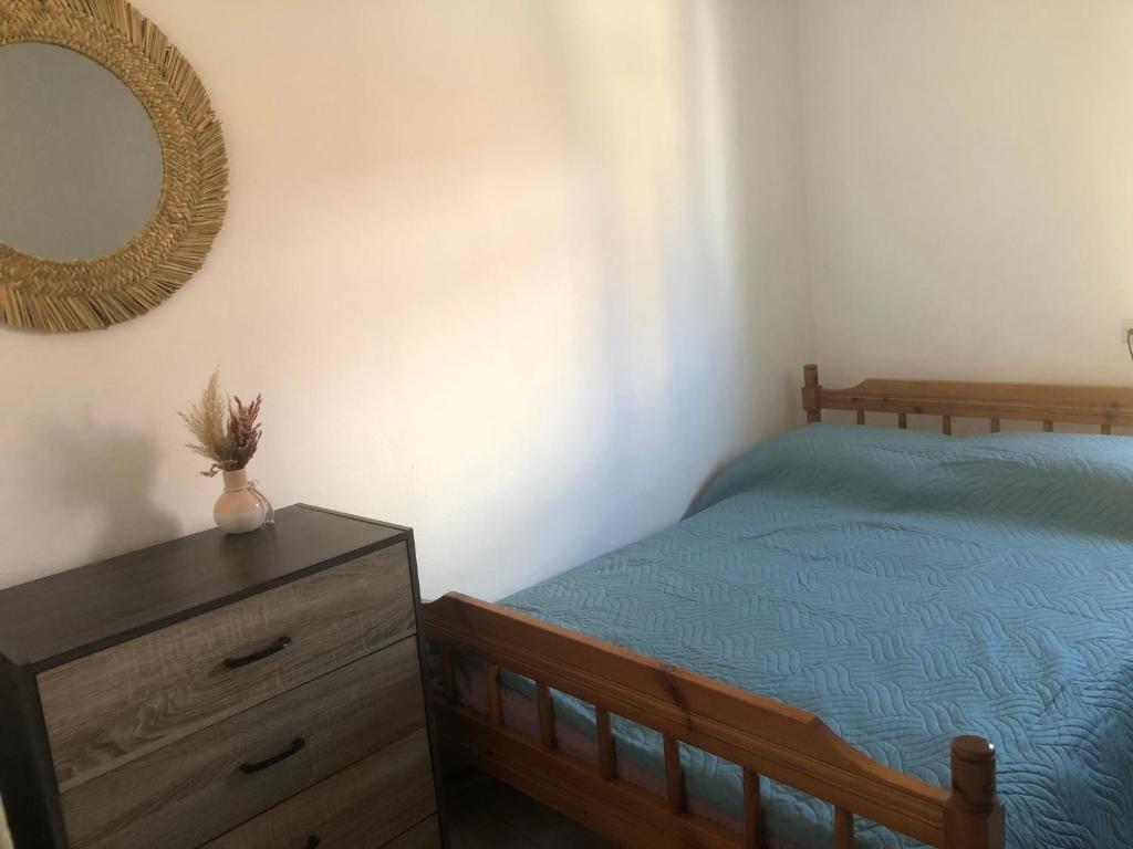 Postel nebo postele na pokoji v ubytování Azure Horizon