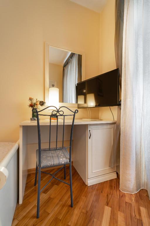 Kuchyň nebo kuchyňský kout v ubytování Hotel Peristil