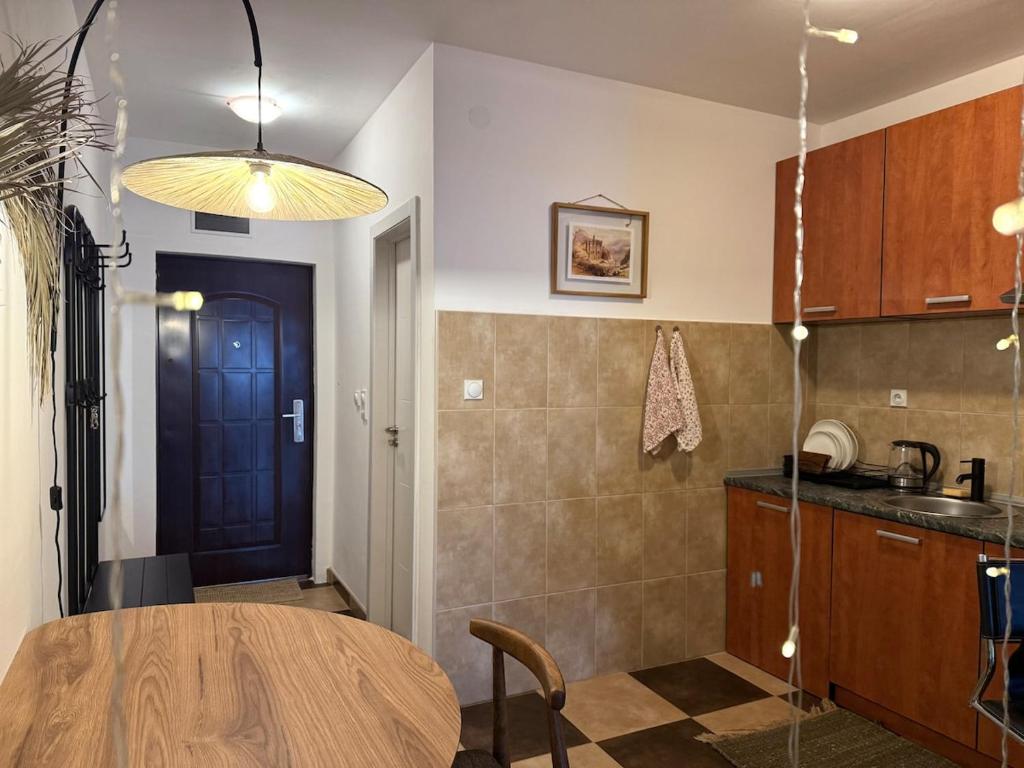 Köök või kööginurk majutusasutuses Sea view apartment in Stoliv, Markov Rt