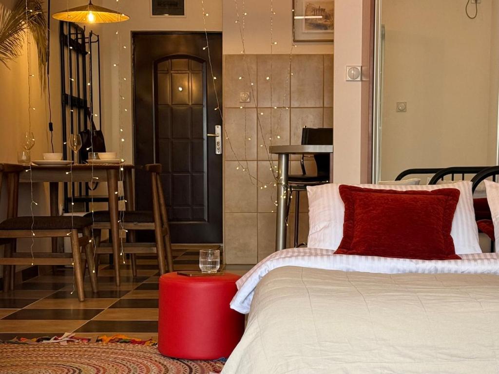 Voodi või voodid majutusasutuse Sea view apartment in Stoliv, Markov Rt toas