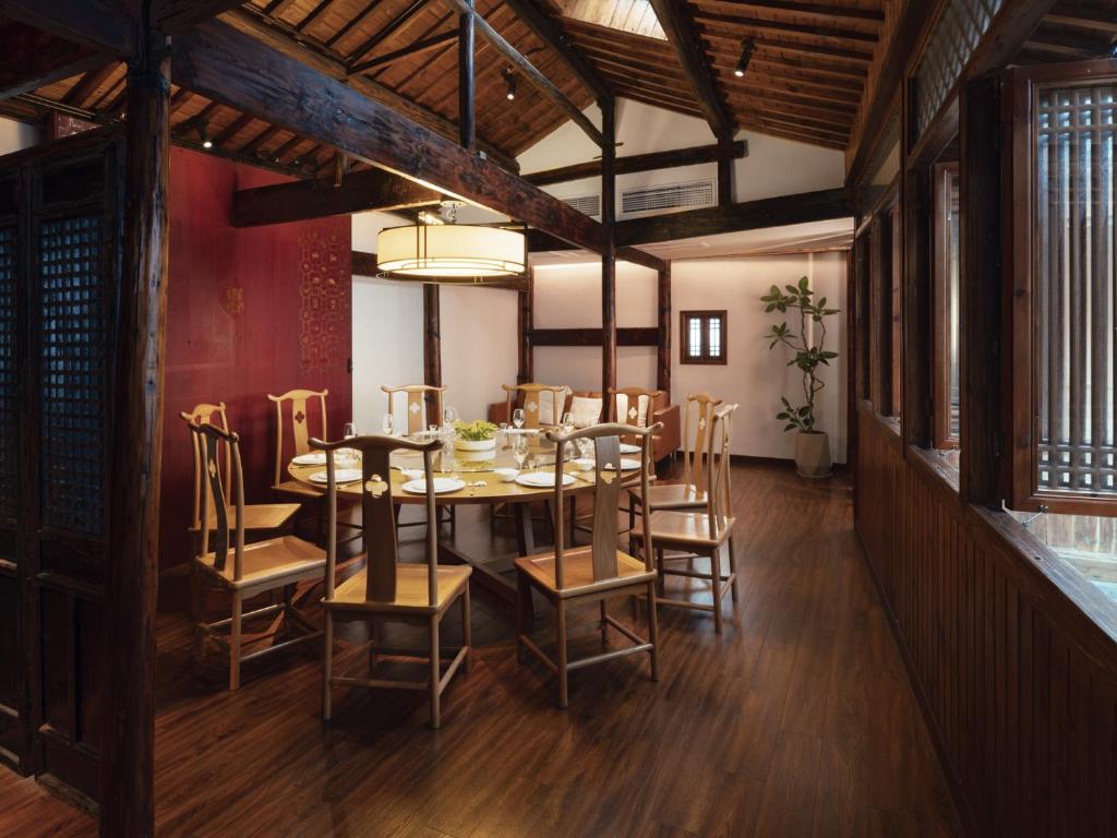 Restaurace v ubytování Hidden Moisture and Return to Simplicity Homestay in Mount Huangshan