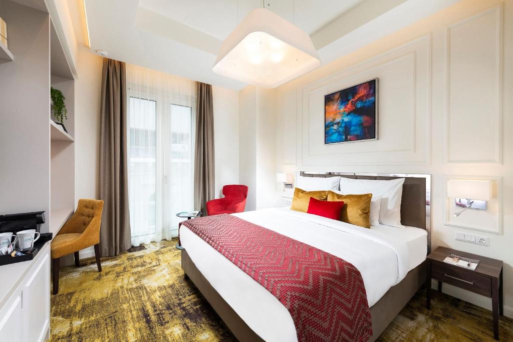 Three Corners Avenue Hotel - Resim 37