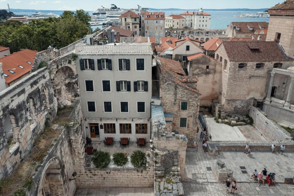 Nespecifikovaný výhled na moře nebo výhled na moře při pohledu z hotelu