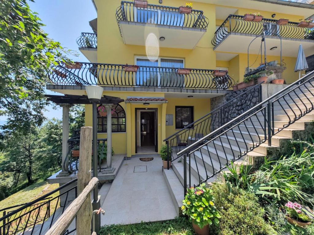 Apartment Delost
