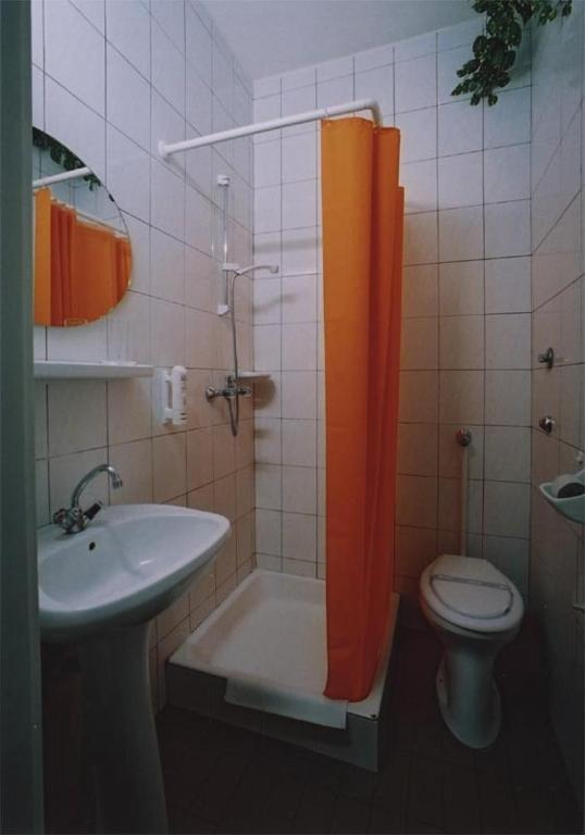 Koupelna v ubytování Hotel Uno