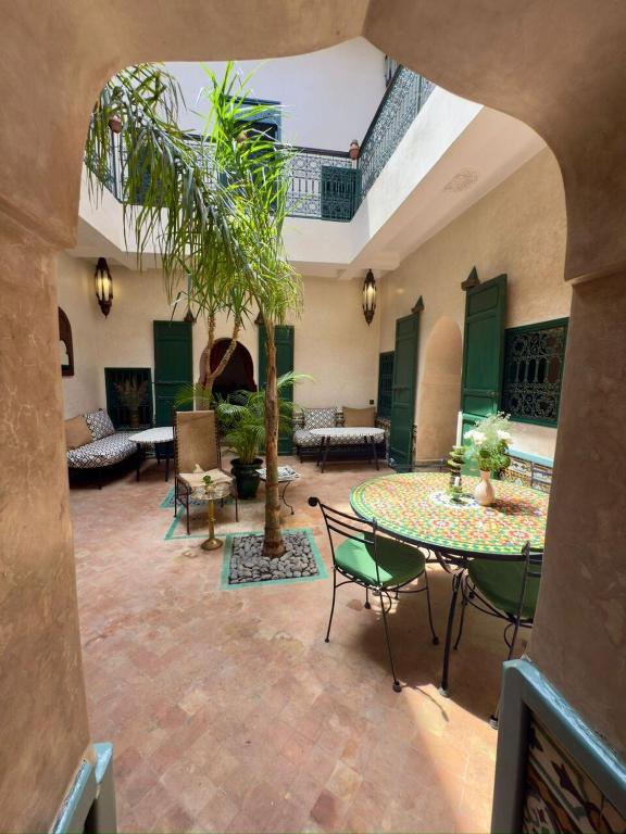 Patio nebo venkovní prostory v ubytování Riad Al Karama