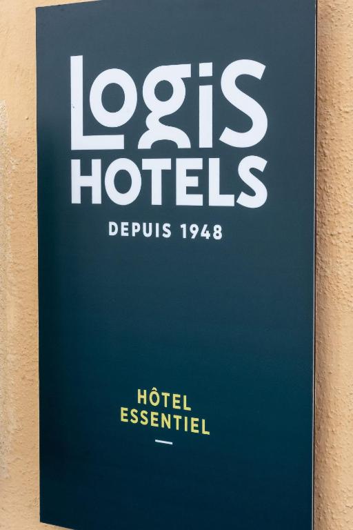 Certifikát, hodnocení, plakát nebo jiný dokument vystavený v ubytování Logis Hôtel Central