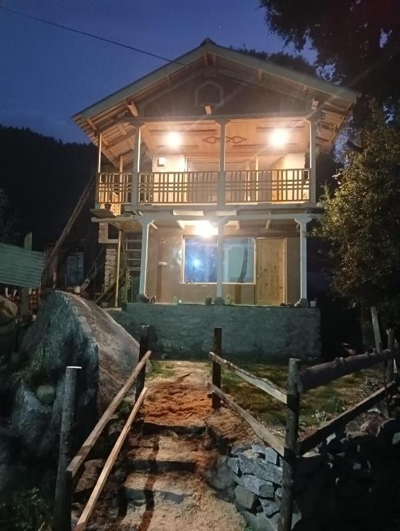 Budova, kde se prázdninový dům nachází