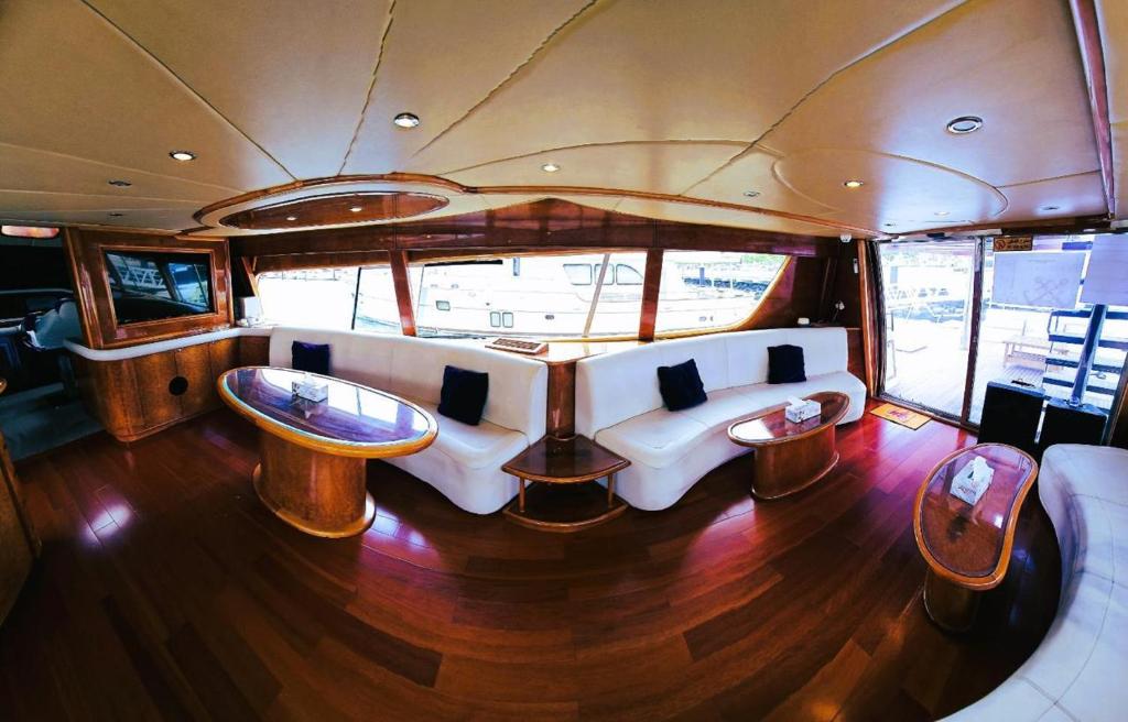 Posezení v ubytování Riviera Leisure Yachts Dubai