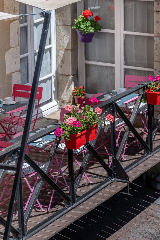 Fotografie z fotogalerie ubytování Logis Hôtel Central v destinaci Montargis