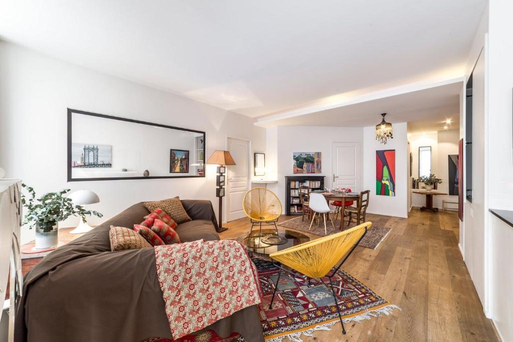 Photo de la galerie de l'établissement La Butte de Lyon/Parking inclus, à Lyon