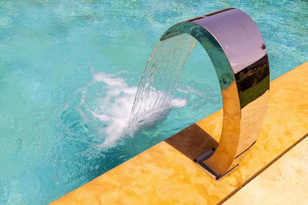 Bazén v ubytování Dar Zarrouk - Eco Lodge Briech Assilah nebo v jeho okolí