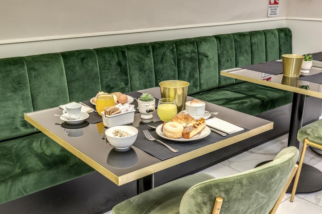 Flower Garden Hotel - Resim 13