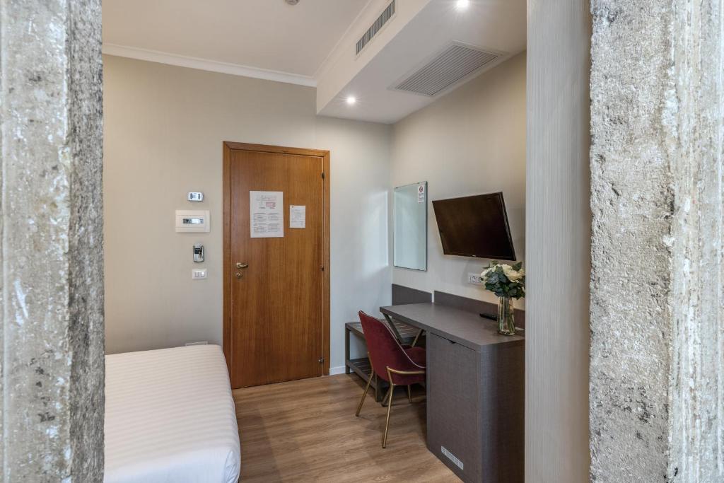 Flower Garden Hotel - Resim 24