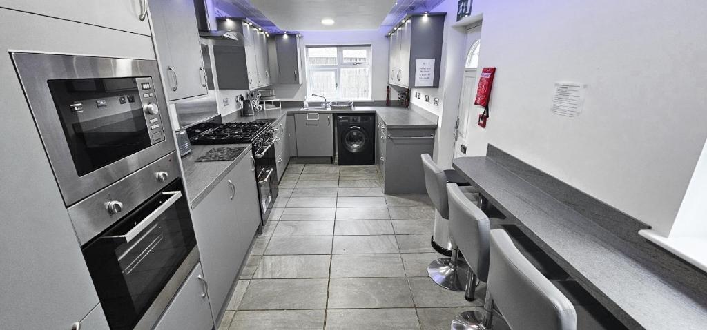 Bridge St 6 Bedroom House - Tranent - Casa De Vacaciones