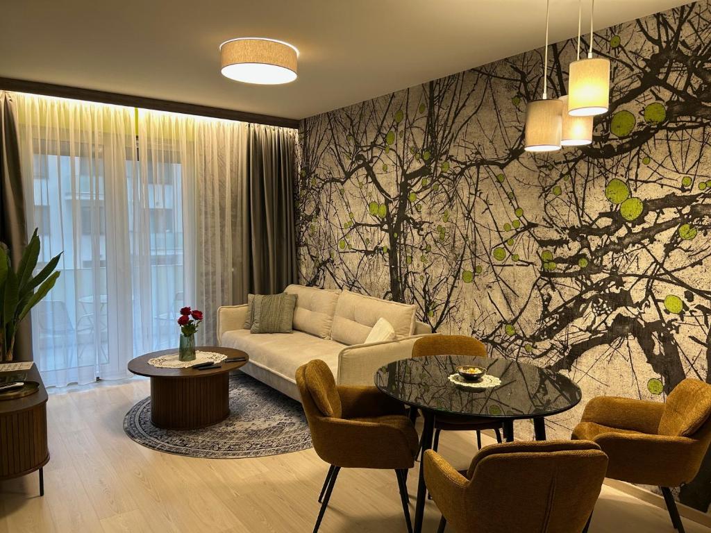 A seating area at Grand Suites Corvin