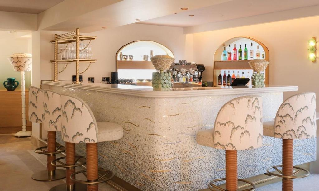 Lounge nebo bar v ubytování Villa Miraé by Inwood Hotels - Cap d'Antibes
