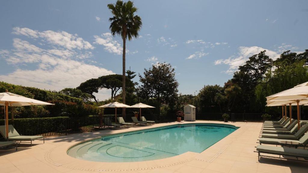 Bazén v ubytování Villa Miraé by Inwood Hotels - Cap d'Antibes nebo v jeho okolí