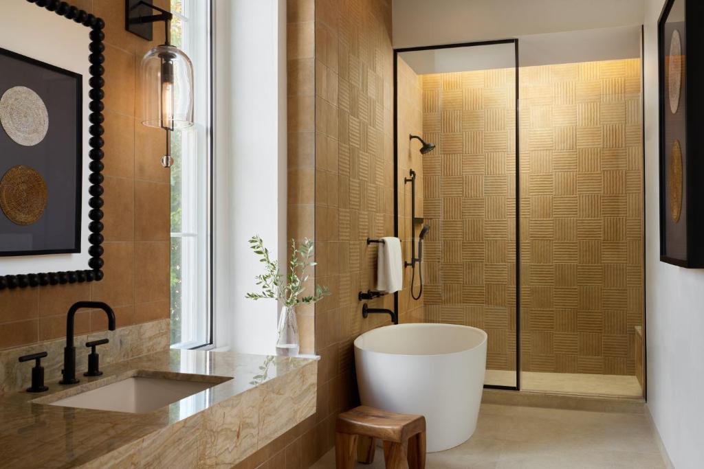 Kimpton Santo San Antonio - Riverwalk by IHG photo