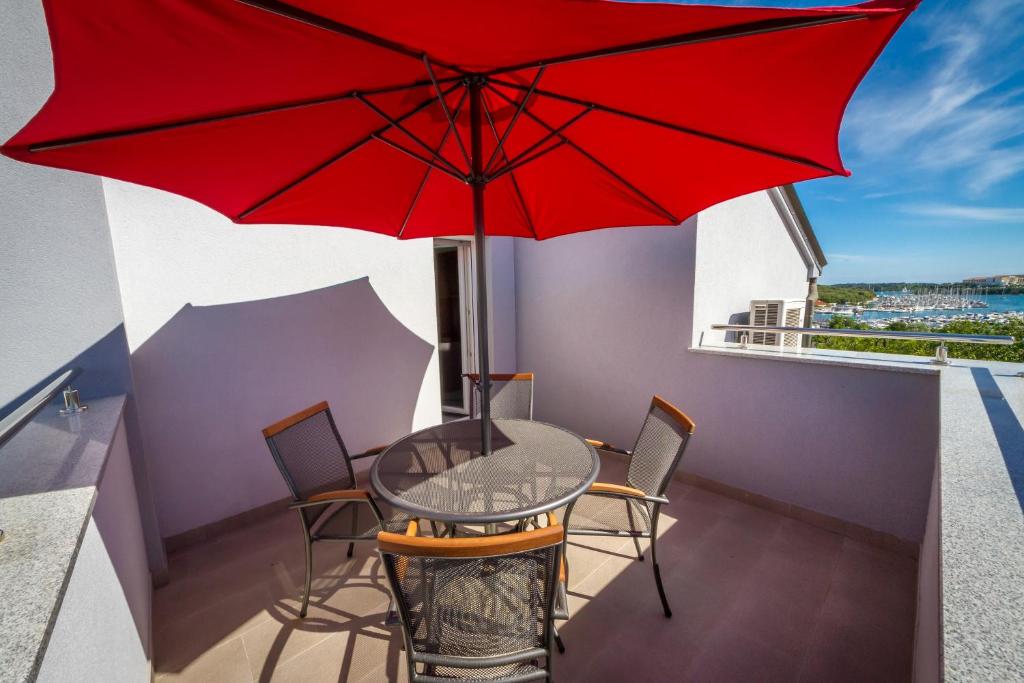 Apartments Borghese - 16