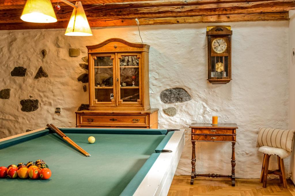 Biliár nebo kulečník v ubytování Onkel Toms Hütte