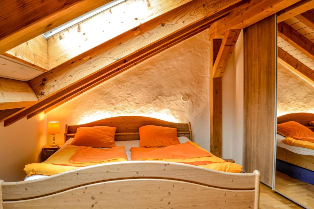 Postel nebo postele na pokoji v ubytování Onkel Toms Hütte