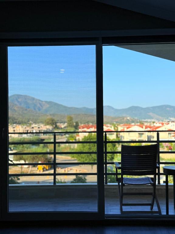 Nespecifikovaný výhled na hory nebo výhled na hory při pohledu z hotelu