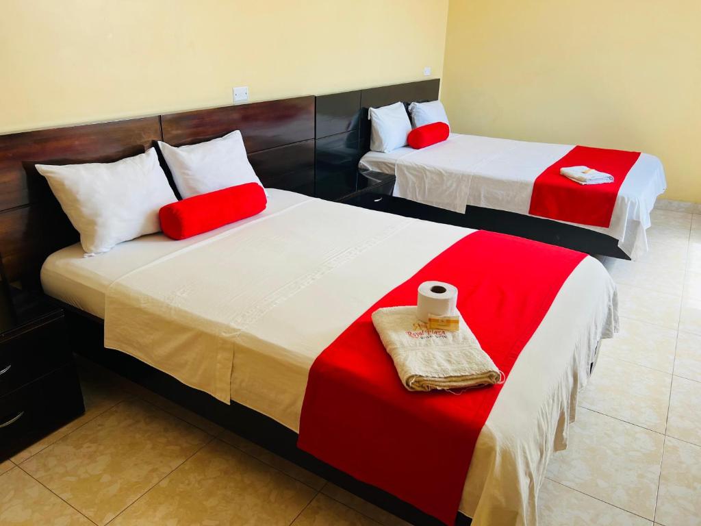 Royal Plaza Hotel Suite