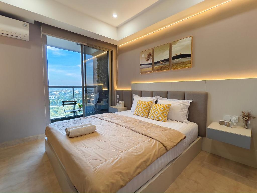 Studio Sea View Apartment at Gold Coast PIK by MYsweethome - 10