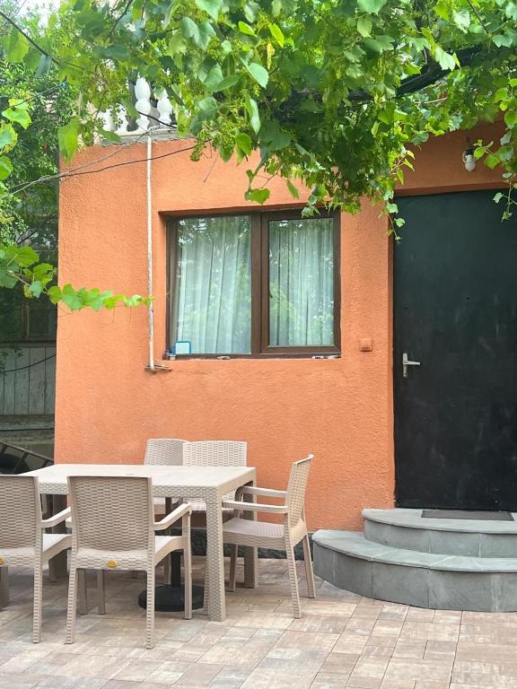 Patio nebo venkovní prostory v ubytování Family Guesthouse - MACHARASHVILI