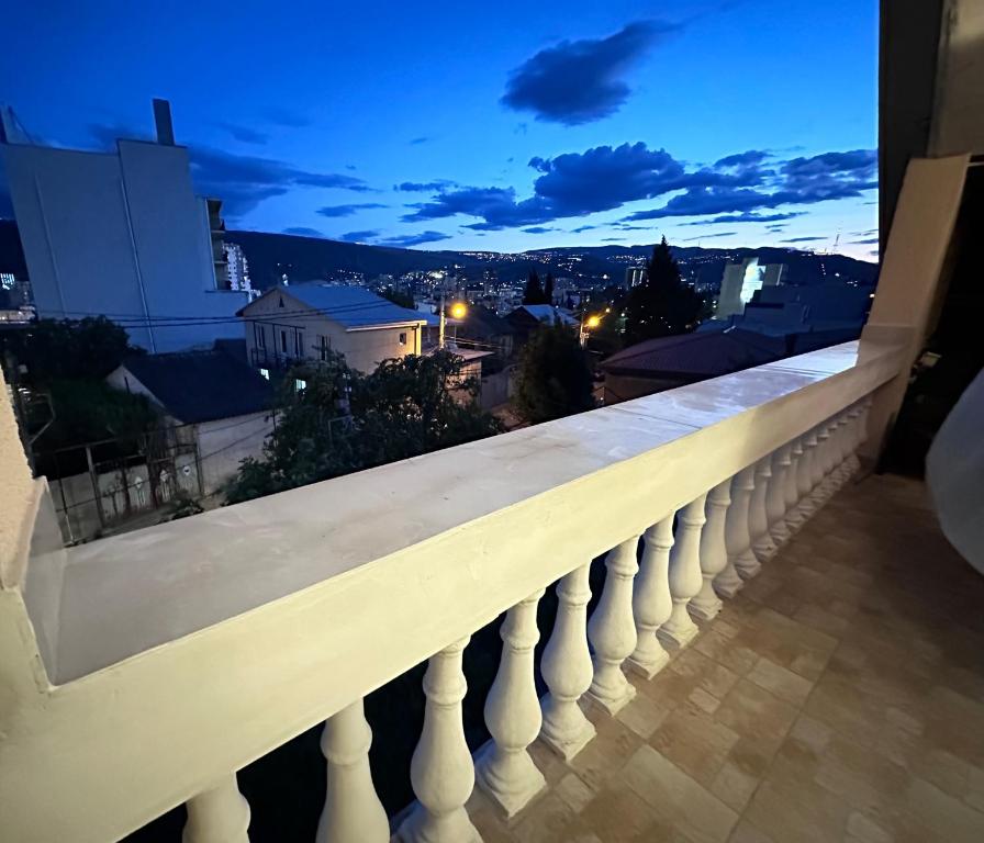 Balkón nebo terasa v ubytování Family Guesthouse - MACHARASHVILI