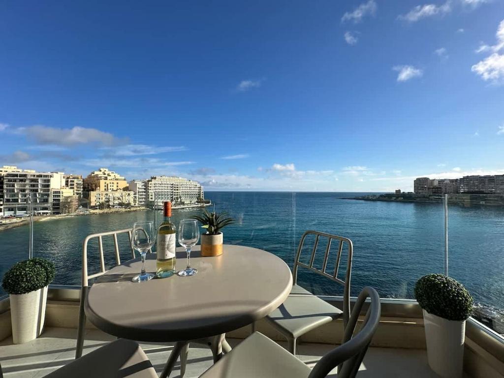 Curated visual reference: Visual Reference: Stunning Seafront Duplex In Best Location St Julian S Updated