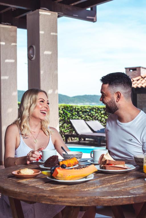 Comida in lodge ou em algum lugar perto