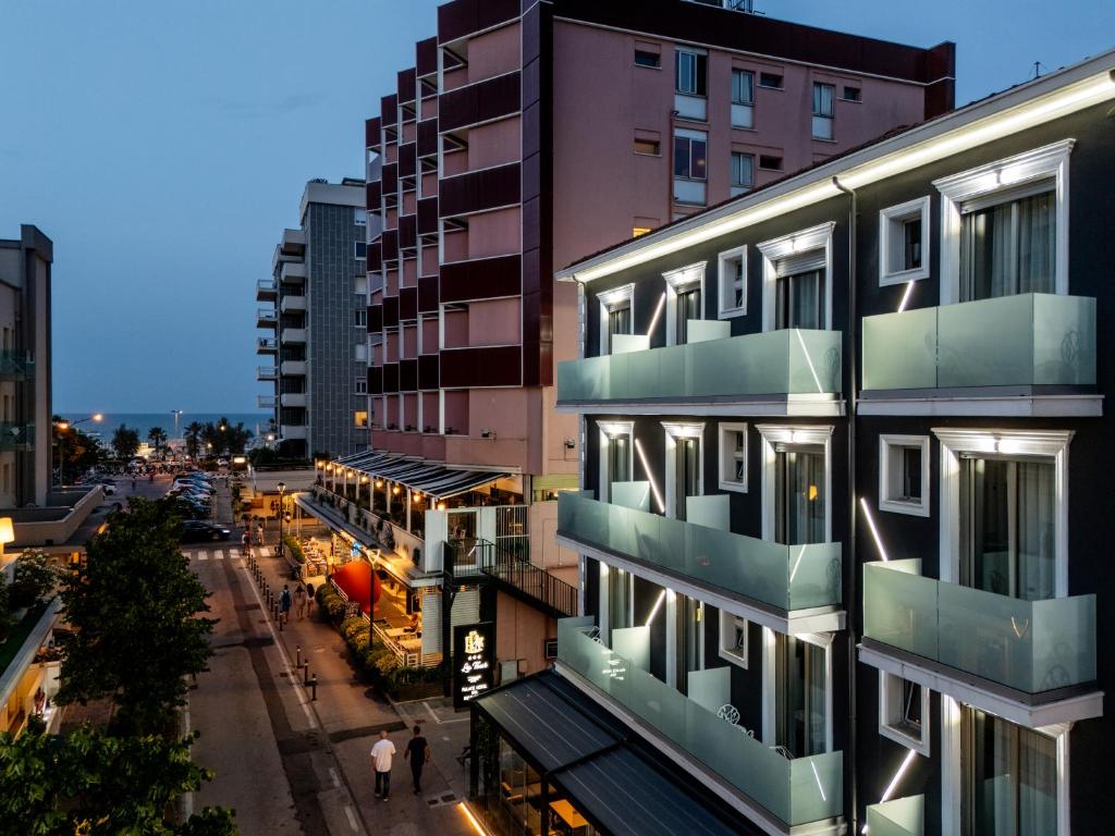 La Tour Palace Hotel & Restaurant - Resim 3