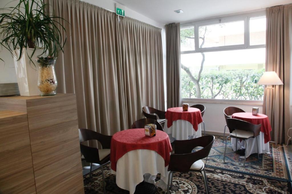 Posezení v ubytování Hotel Majorca sul Mare in centro a Riccione