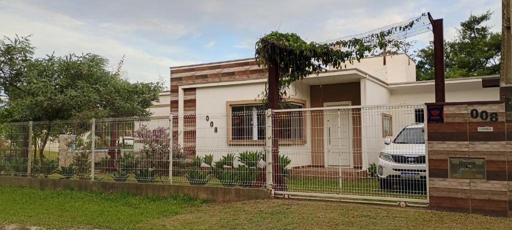 Zahrada ubytování Casa Inteira - 3 Quartos - 11 Pessoas - Piscina infantil - 200m da praia