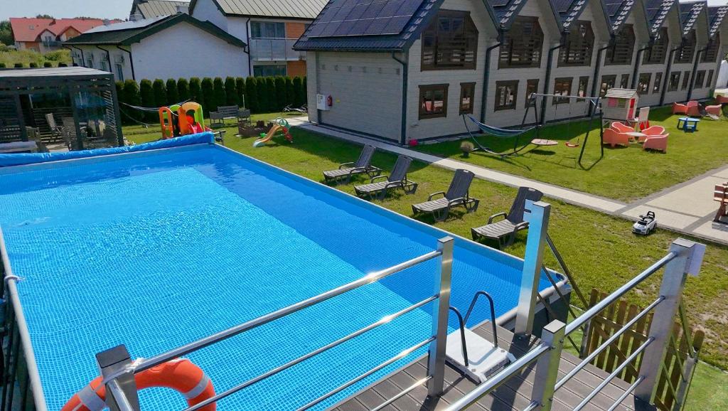 Bazén v ubytování Domki letniskowe Gala II nebo v jeho okolí
