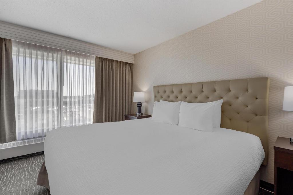 
Executive King Room - Non-Smoking
