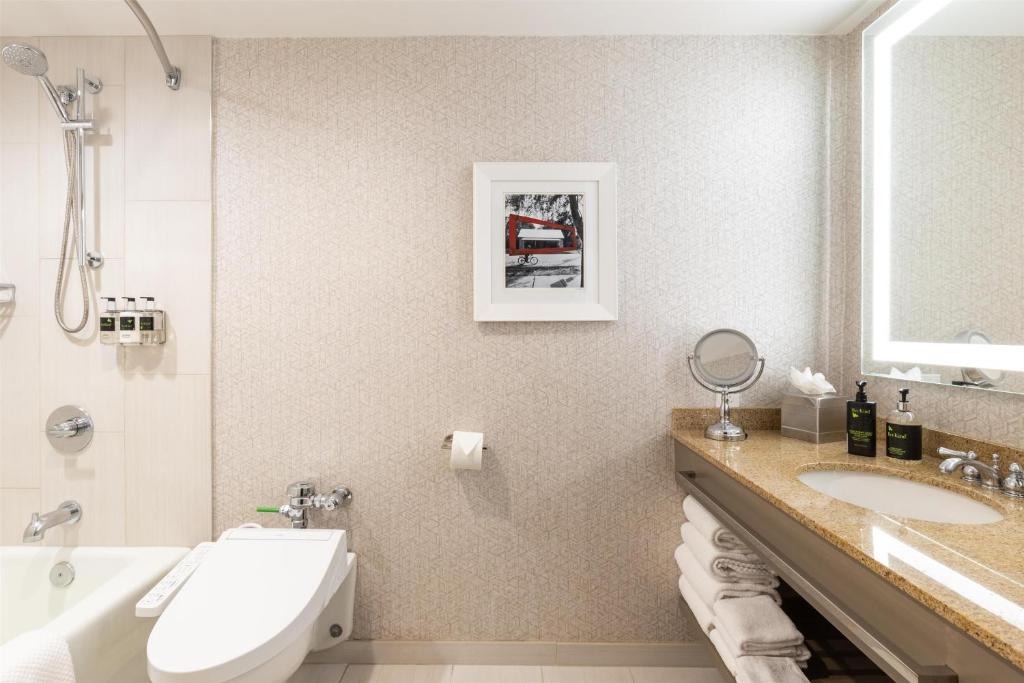 Coast Seattle Downtown Hotel by APA - Double Room With Two Double Beds