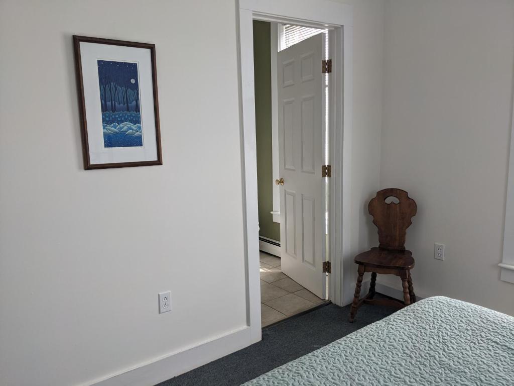 Postel nebo postele na pokoji v ubytování Bristol Suites