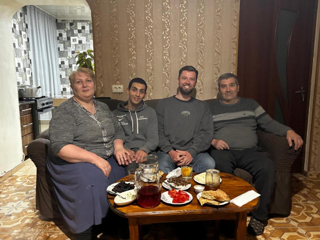 Una família a Uplistsikhe guest "Paluma"