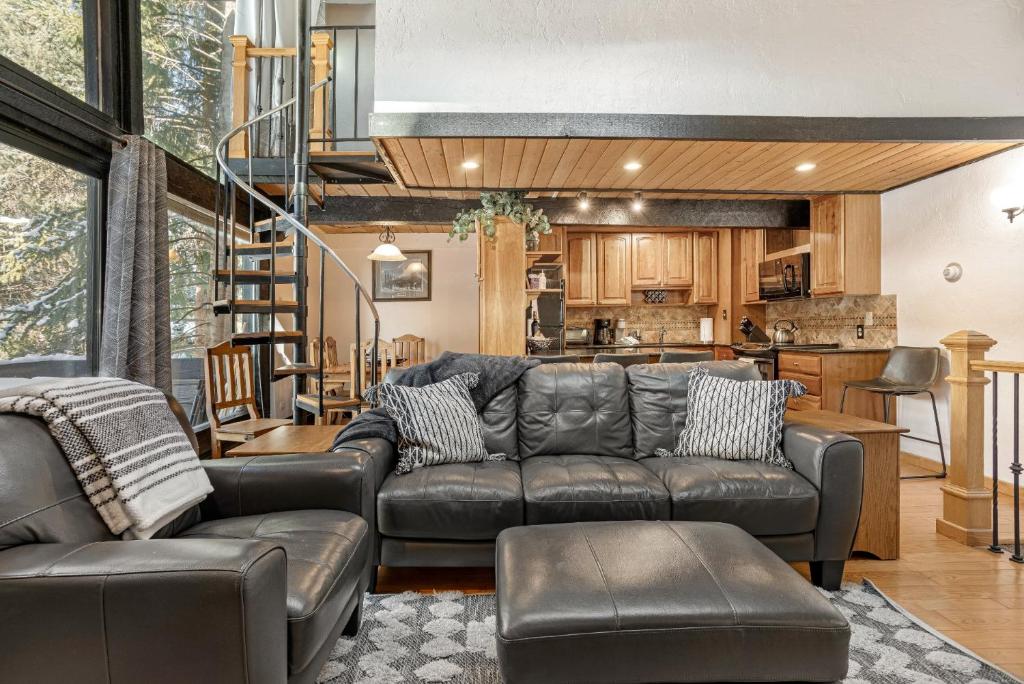 2 Bedroom Plus Loft, Right on Gore Creek, Free Bus Route, New Listing ...