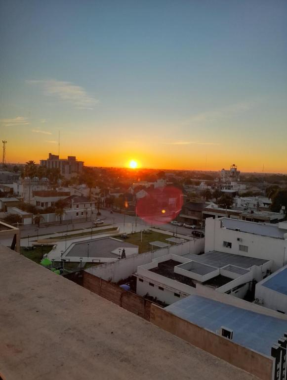 プレジデンシア・ロケ・サンズ・ペナにあるÚnicoのギャラリーの写真