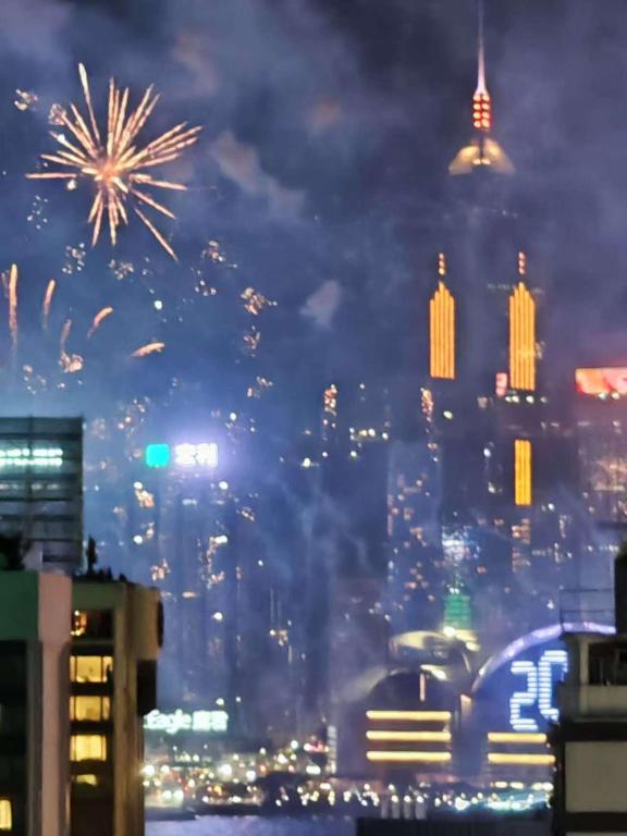 香港景观或在公寓看到的城市景观