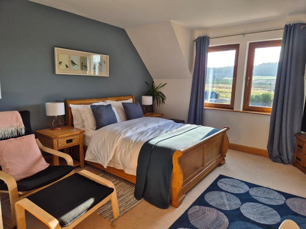 Rúm í herbergi á Twin Pines