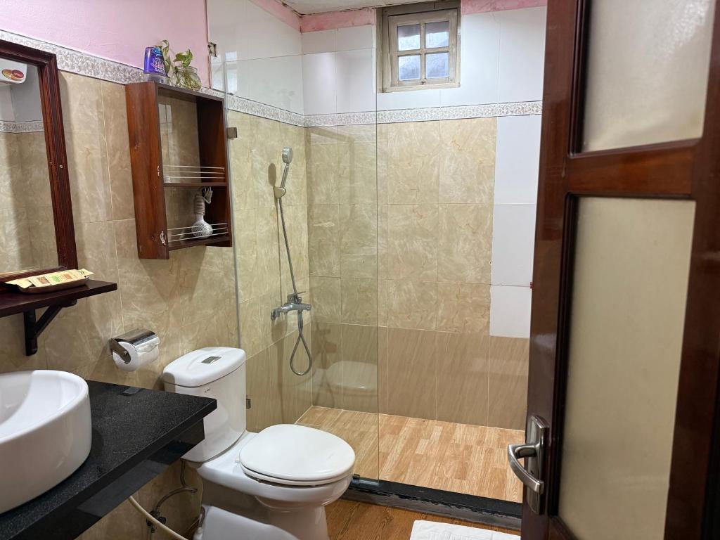 Phòng tắm tại Maison Vu Tri Vien