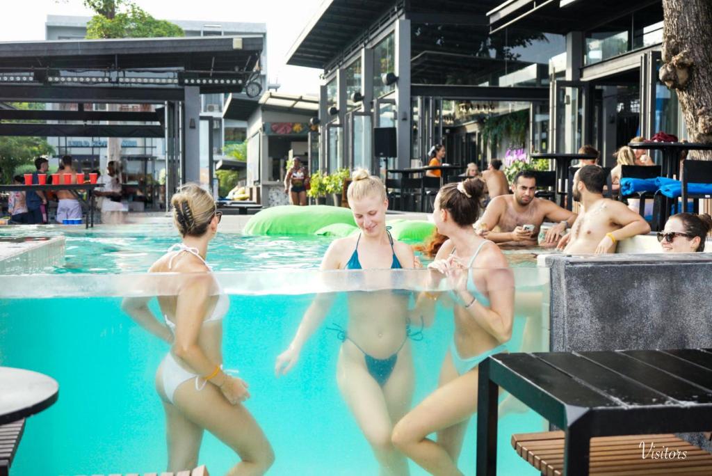Hosté ubytování Lub d Koh Samui Chaweng Beach - Beachfront & Vibrant Social Vibe