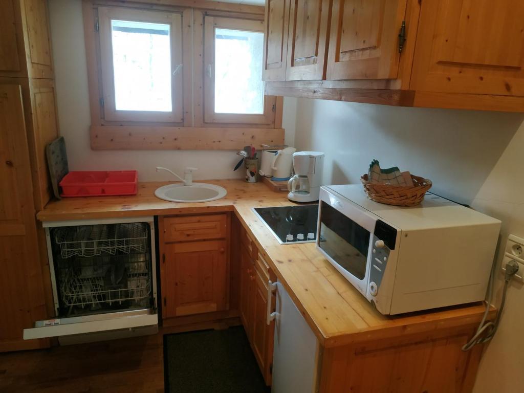 Studio 3 pers - Ski aux pieds - Centre Val d'Isère - Wifi - FR-1-519-37 – photo 4
