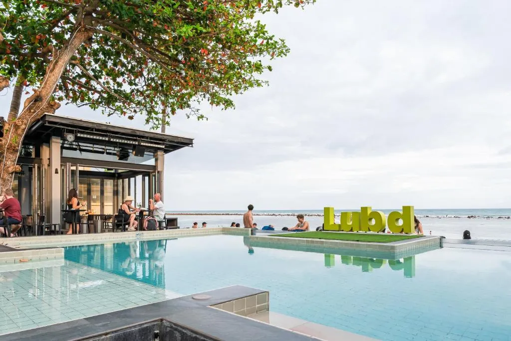 Lub d Koh Samui Chaweng Beach - Beachfront & Vibrant Social Vibe near Chaweng Beach