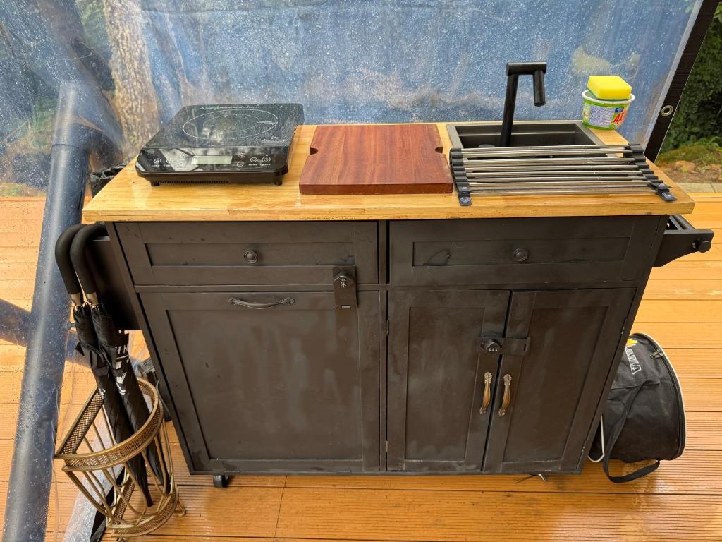 Kuchyň nebo kuchyňský kout v ubytování Safari Glamping By Ohana Green Home
